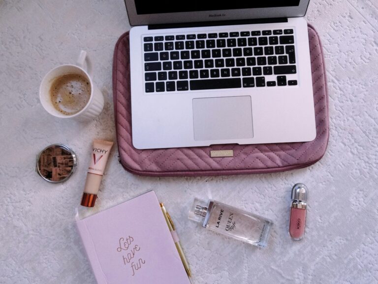 practical gifts for bloggers